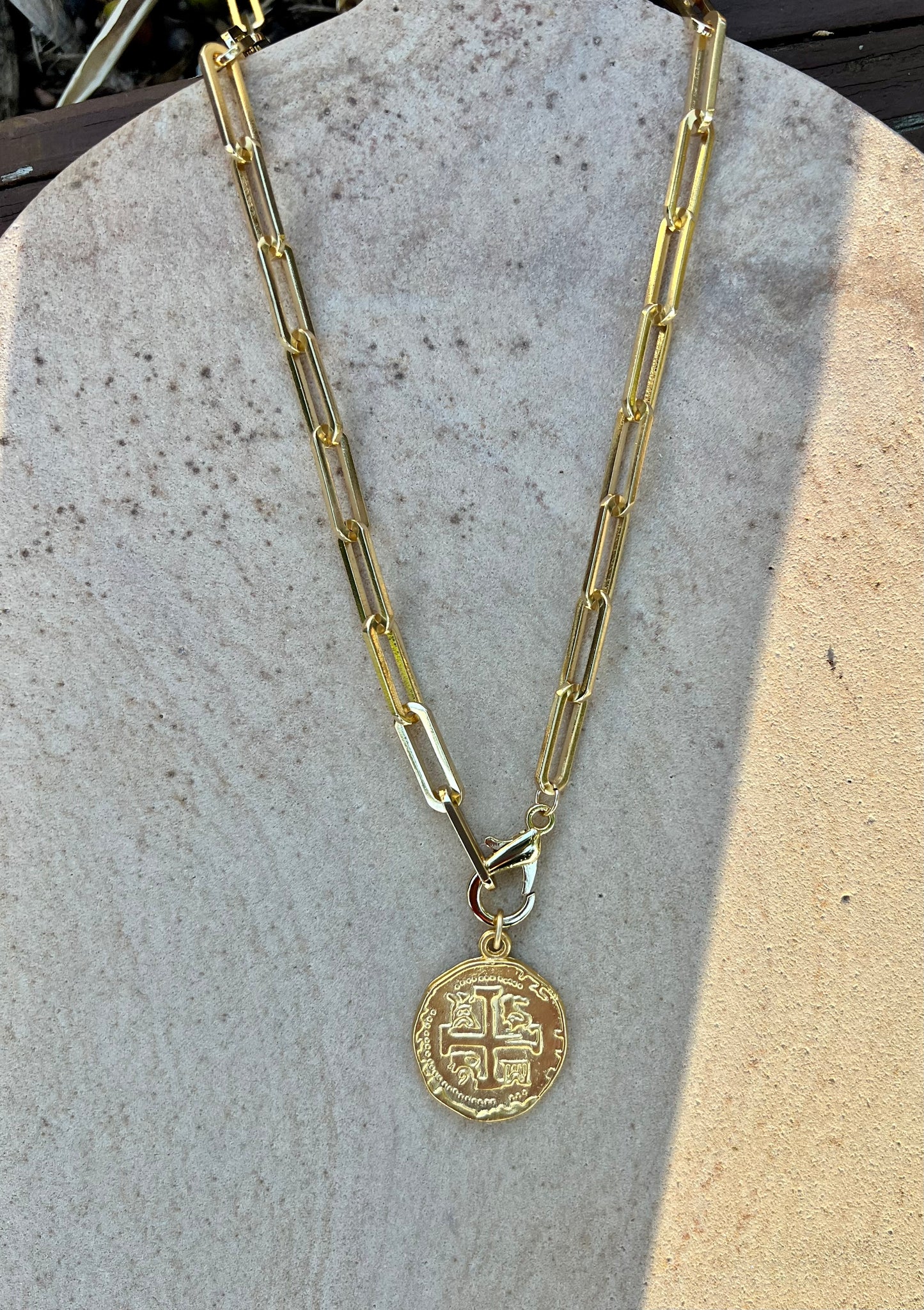Paperclip Chain with Coin