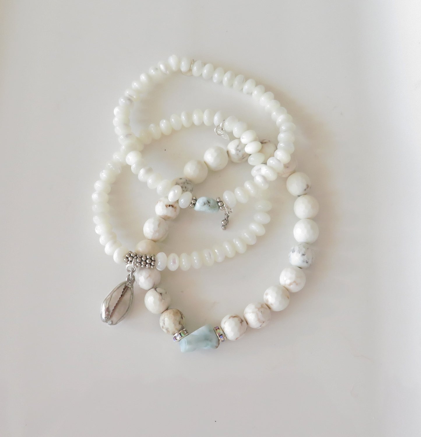 Mother of Pearl and Howlite Bracelet