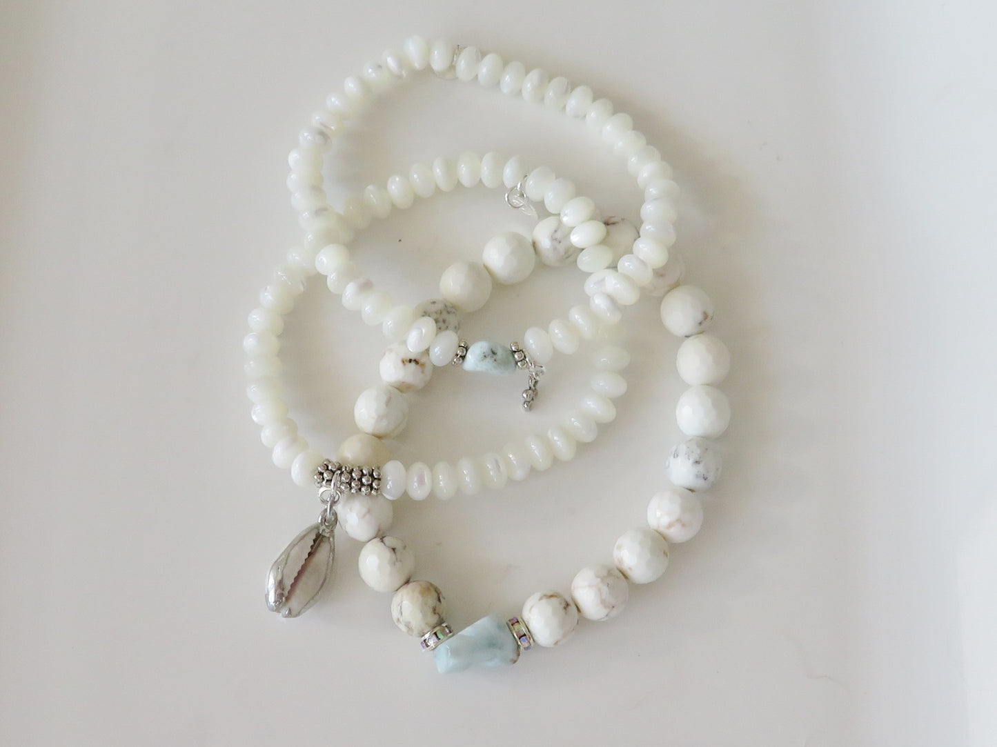 Mother of Pearl and Howlite Bracelet